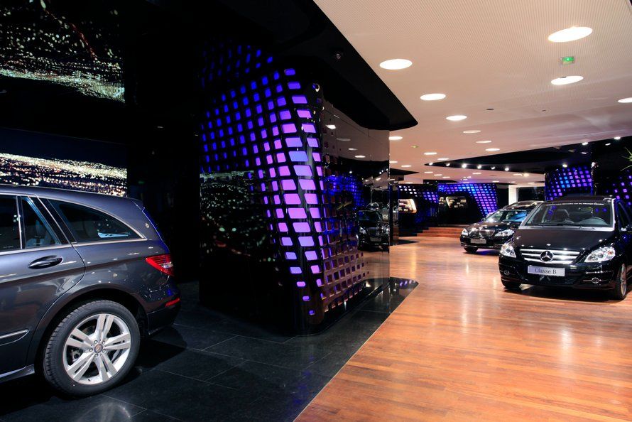 Showroom Merdeces, Paríž – iluminácia interiéru - Obrázok 3